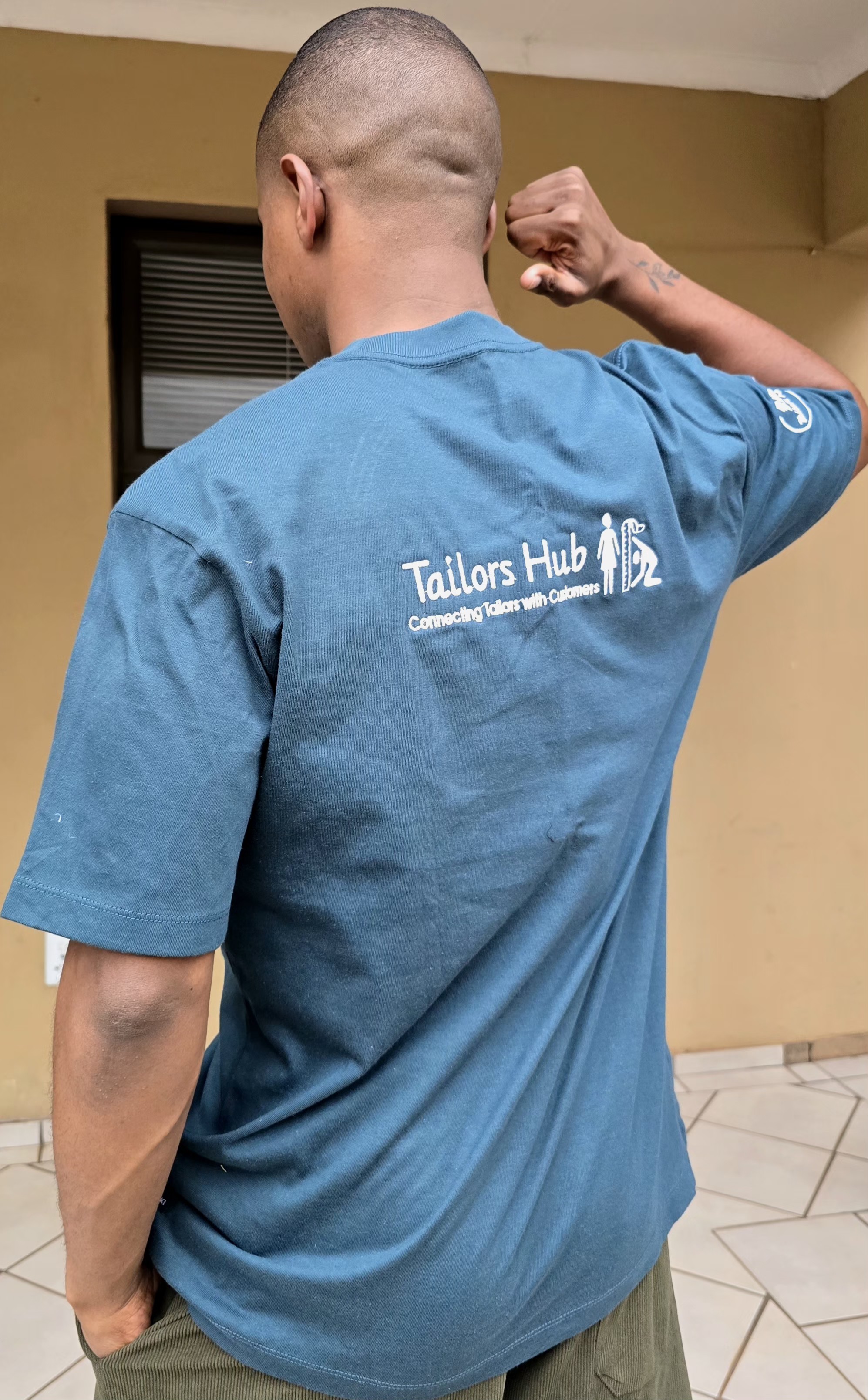 Tailors Hub G branded T-shirt-3